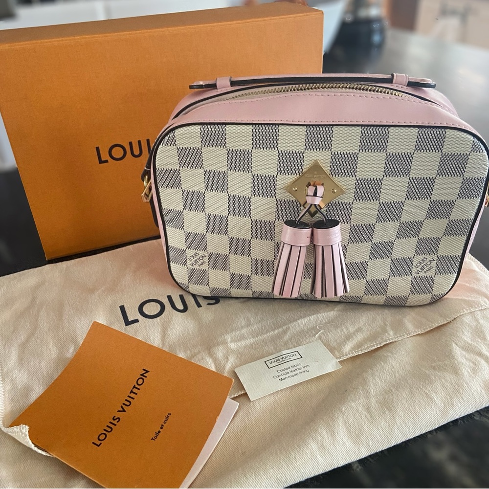 Authentic Louis Vuitton Saintonge Crossbody Purse /Bag